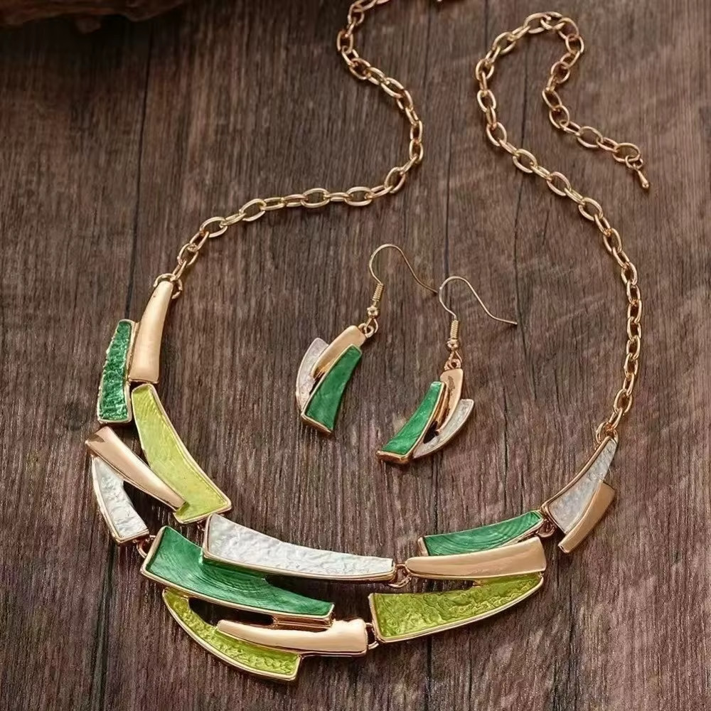 Layered Geometric Enamel Jewelry Set Necklace Earrings Zinc Alloy Elegant Gift