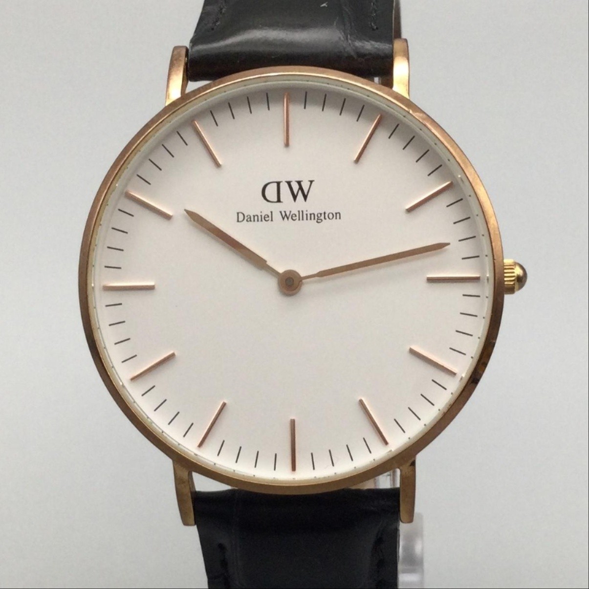 Daniel Wellington Classic B3BR4 Womens Watch 36mm Gold Tone Leather New Battery