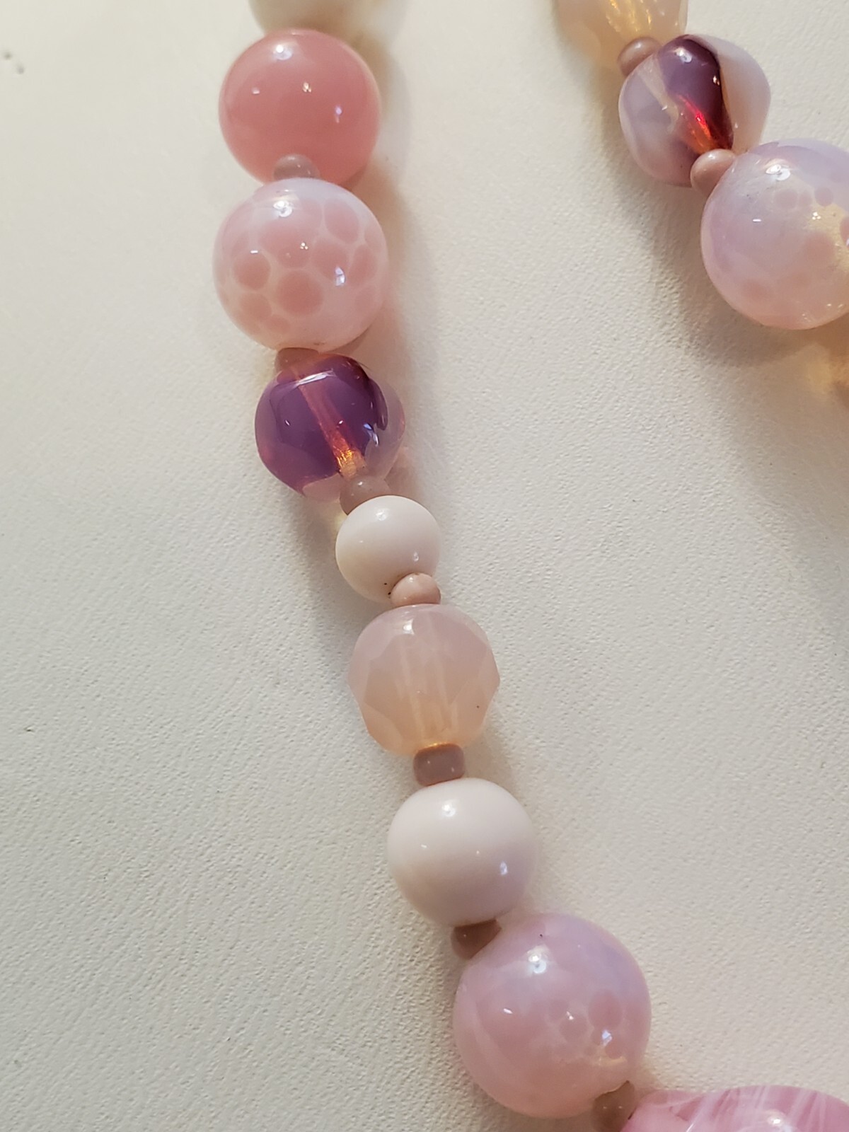 Vtg. Miriam Haskell Pink Glass Beaded Necklace Single Strand Push Lock Closure