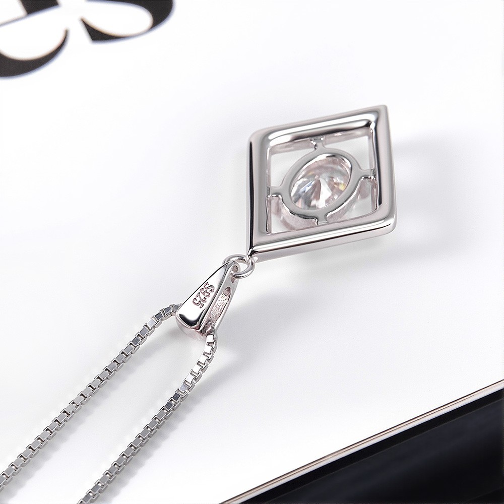 1.5ct Real Oval Cut Moissanite Pendant Necklace 925 Sterling Silver Women Chain