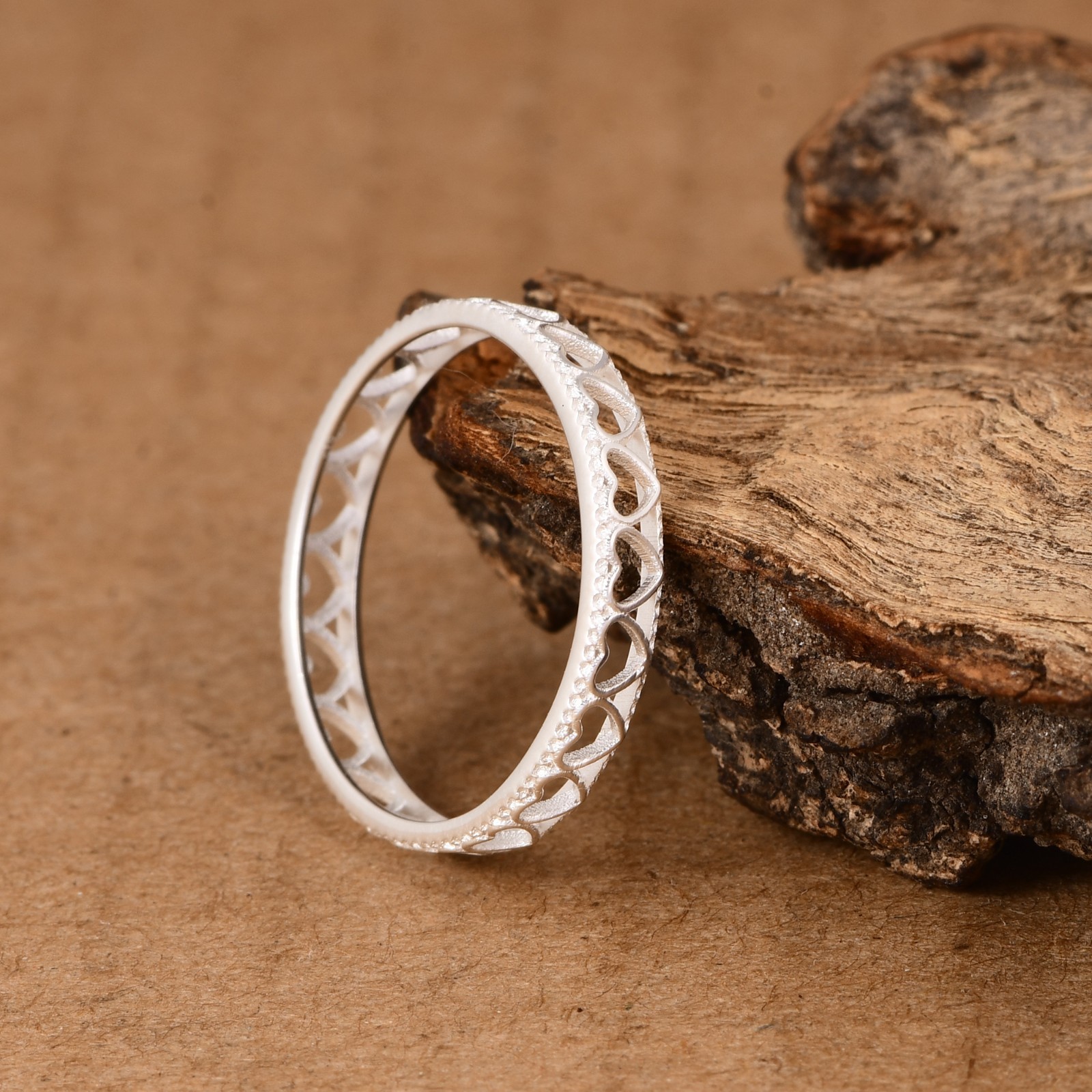 925 Sterling Silver Heart Eternity Ring Cutout Band Womens Wedding Promise