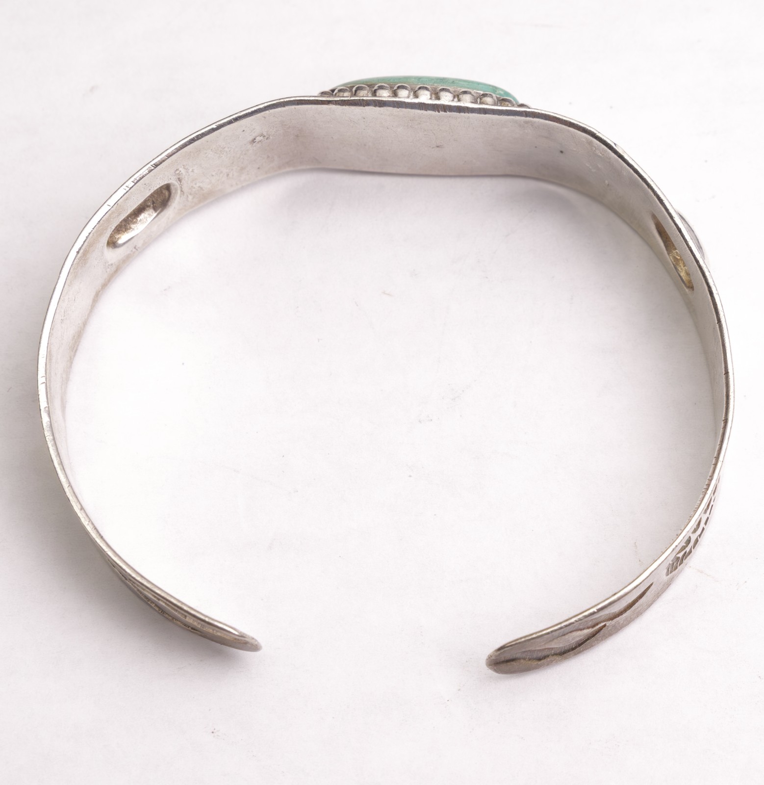 Fred Harvey Era 1940s Beaded Turquois & Arrows Sterling Silver Cuff Bracelet