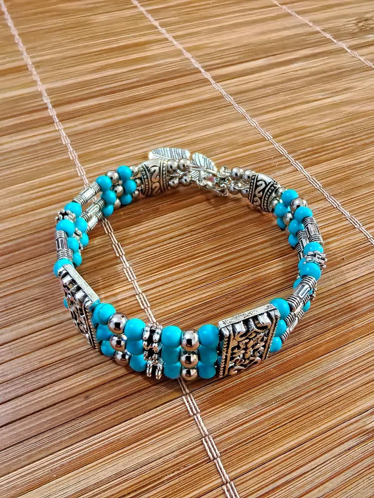 Handcrafted Turquoise Beaded Bracelet with Retro Style