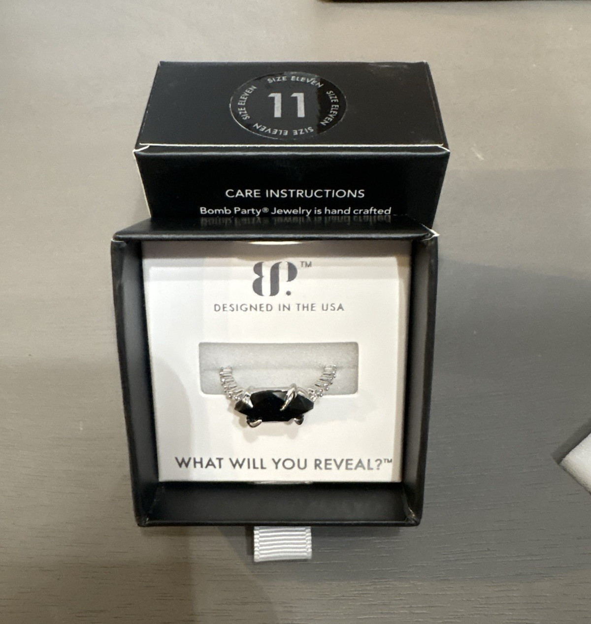 RG29112 Clawing the Light Black Obsidian Rhodium Plating Ring Size 11