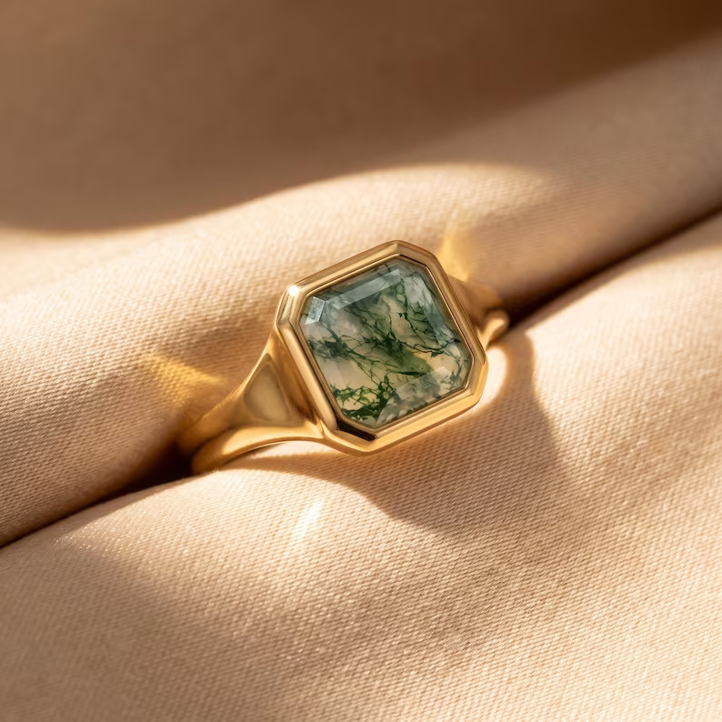 Green Moss Agate Ring, Base Metal: Brass Finish: Gold Plated
