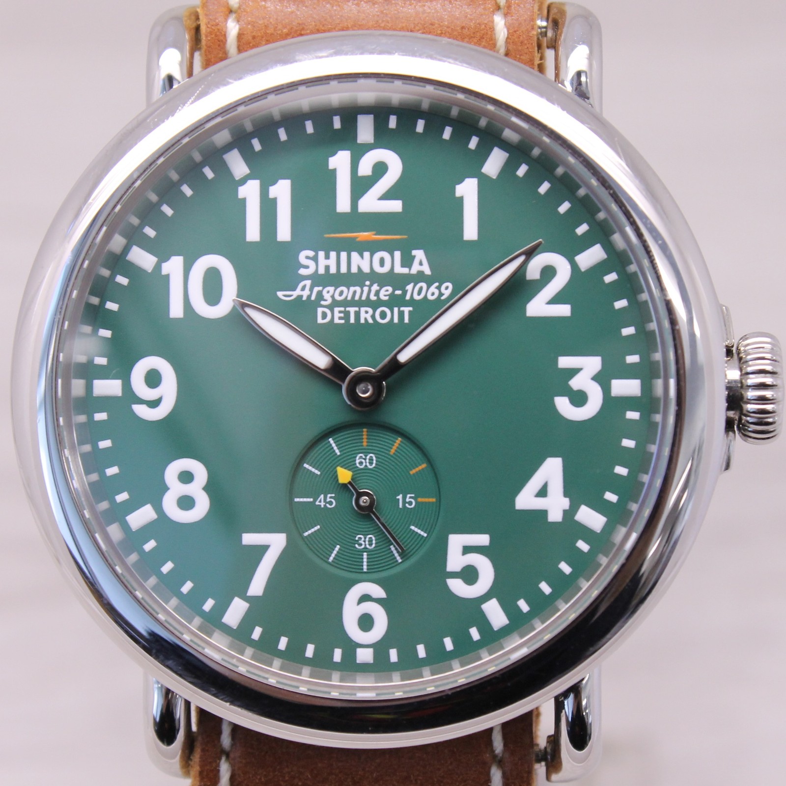 Shinola Runwell Argonite-1069 Mens Quartz Watch Stainless Steel With Box & Cards