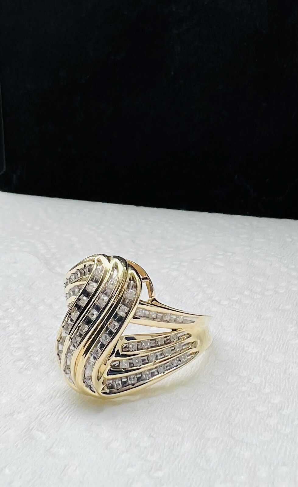 14k yellow diamond gold ring .4 carats I2-3 Channel Set diamonds 5 Grams size 7