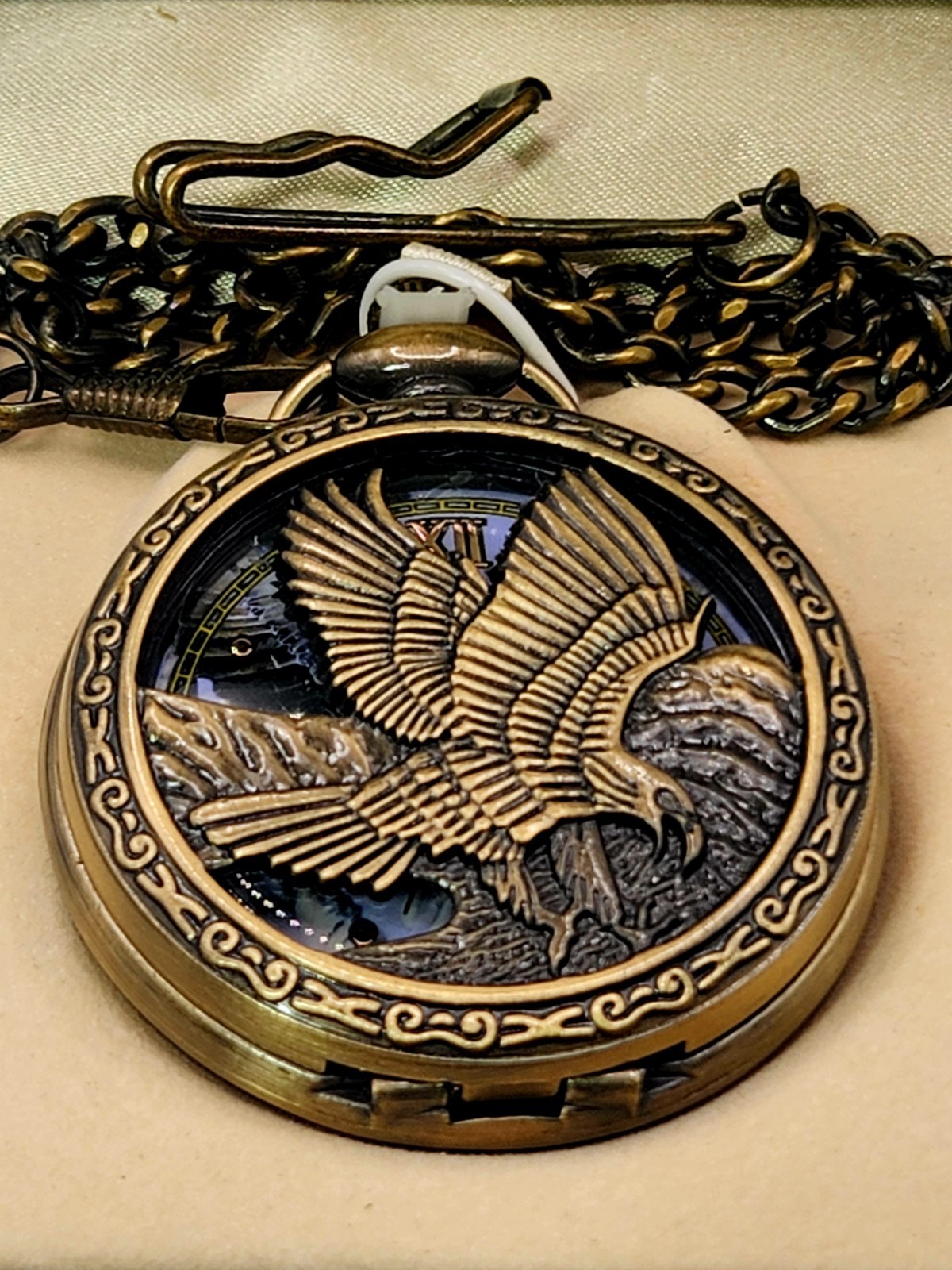 American Bald Eagle Pocket Watch Flying Raptor Vintage Style Bronze Collectible