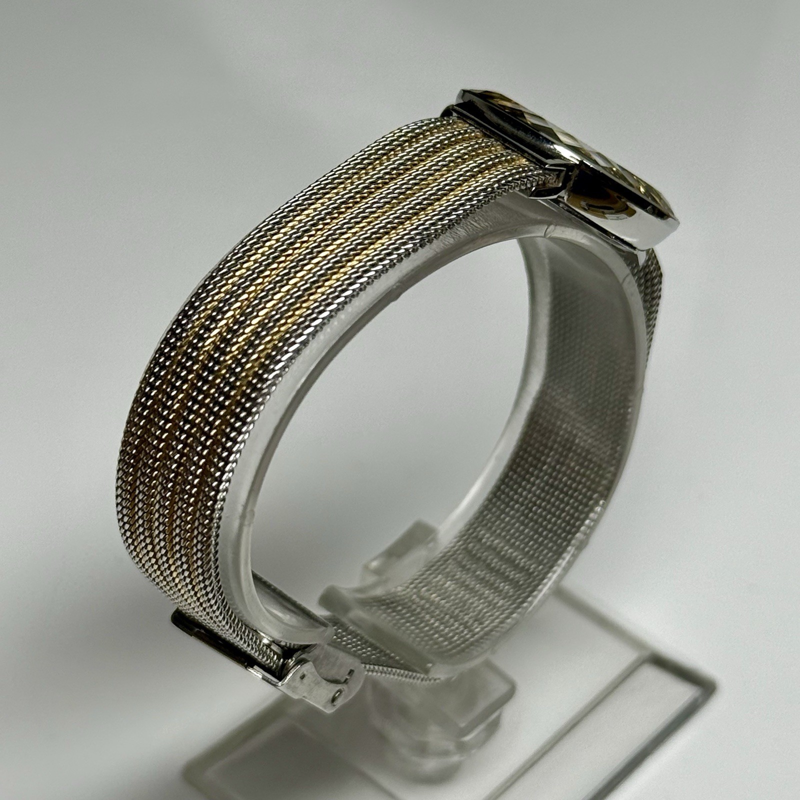 Skagen Womens Watch Two Tone Bracelet Faceted Mineral Crystal Excellent Conditio