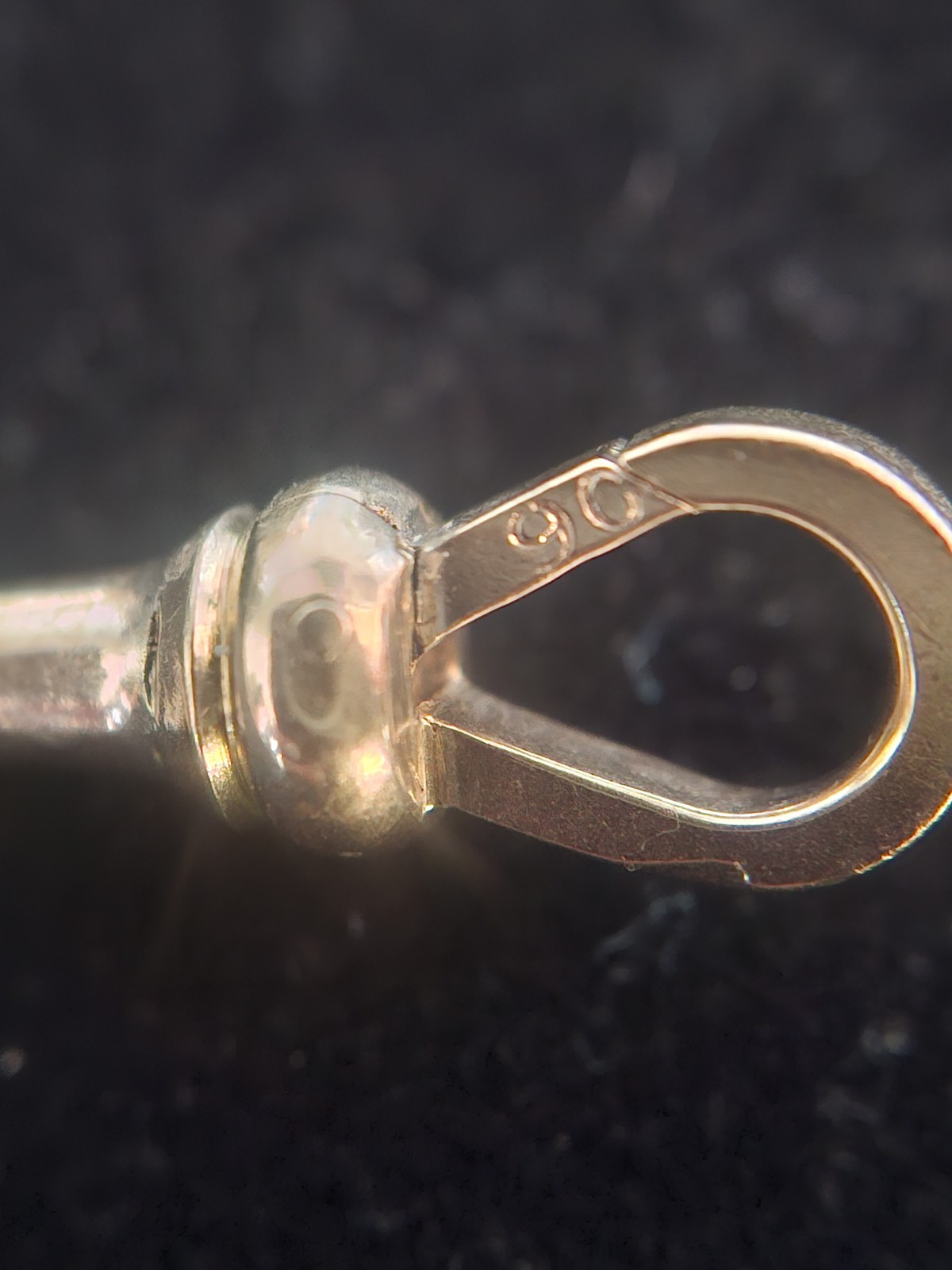 Hallmarked 9ct Yellow Gold Dog Clip In Working Order 2.10g #No.22
