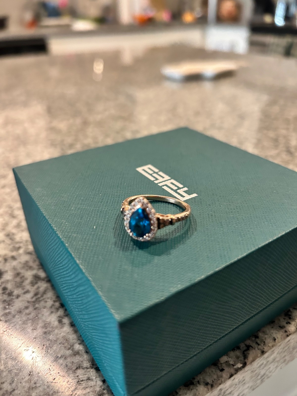 EFFY Blue London Topaz Ring with Chocolate Diamonds – Size 9.5 – ROSE GOLD