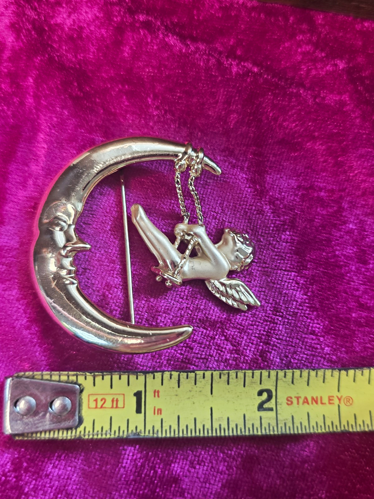 Vintage Danecraft Moon & Swinging Cherub Gold Tone Brooch Pin