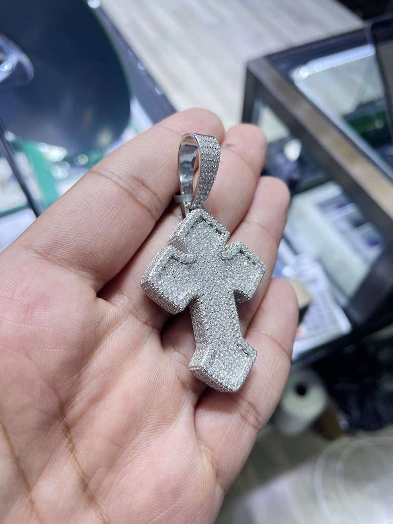 6.71ct Moissanite Iced Out Hip Hop Cross Pendant 925 Silver Custom Jesus Necklac