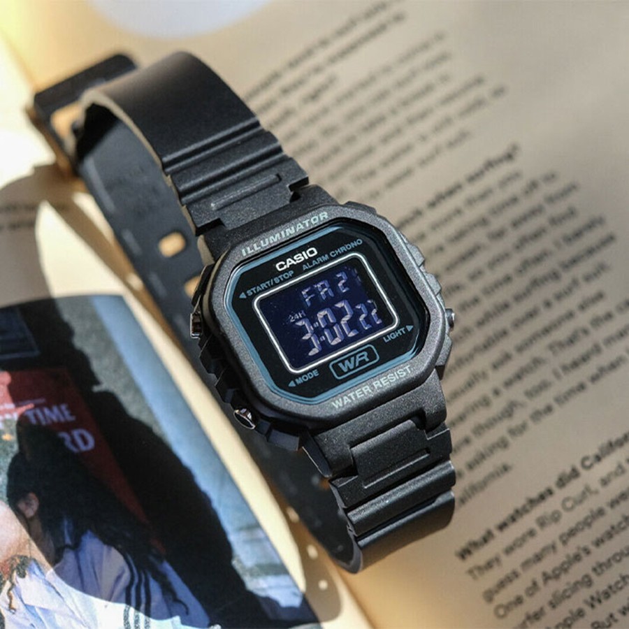 Casio LA-20WH-1B Unisex Digital Watch Black Resin LED Alarm Stopwatch