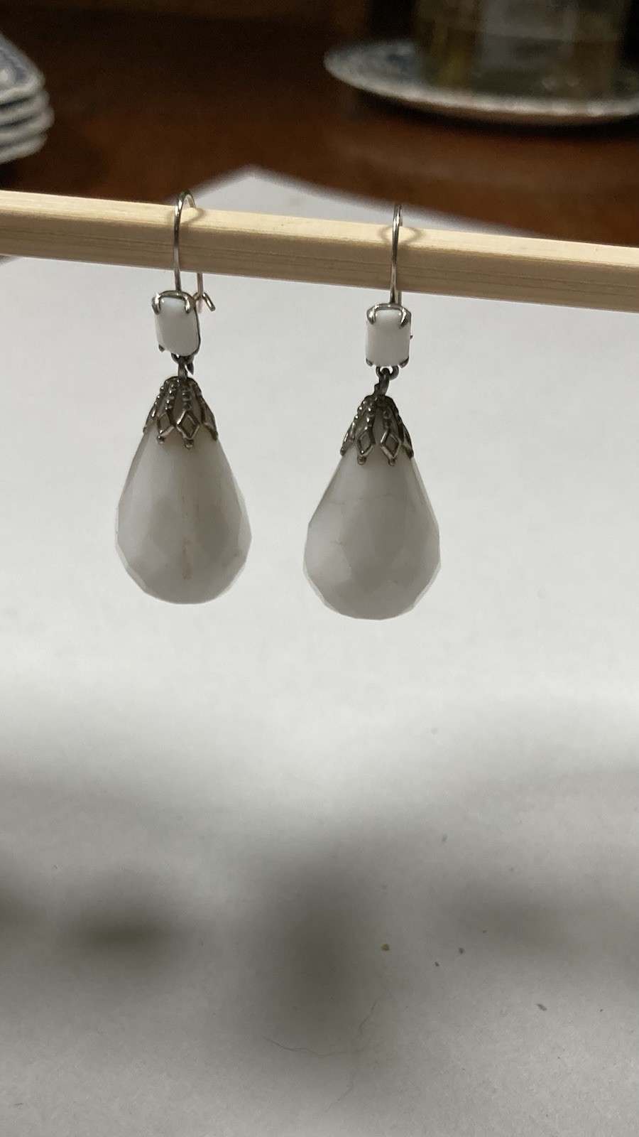 Vintage White Teardrop Dangle Drop Hook Earrings Silver Tone Metal Glass,