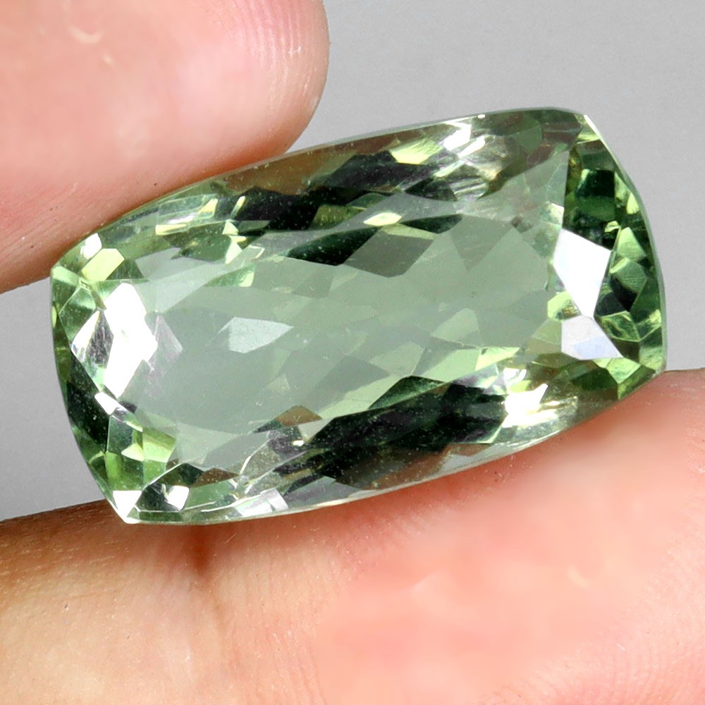 Antique Natural Top Rich Green Amethyst Brazil VVS 15.87ct 19x11mm Gemstone