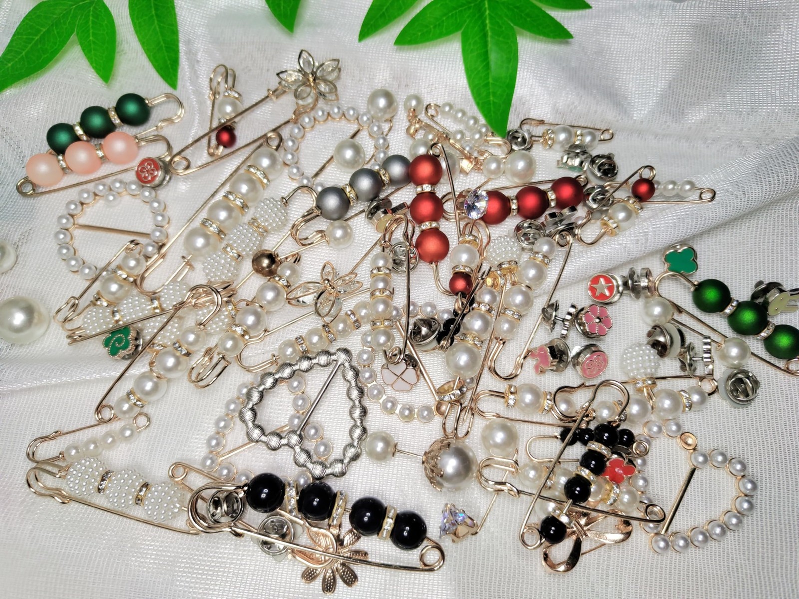76 Pieces Pearl Brooch Pins Set, Scarf Ring Clips and Sweater Shawl Safety Pi…