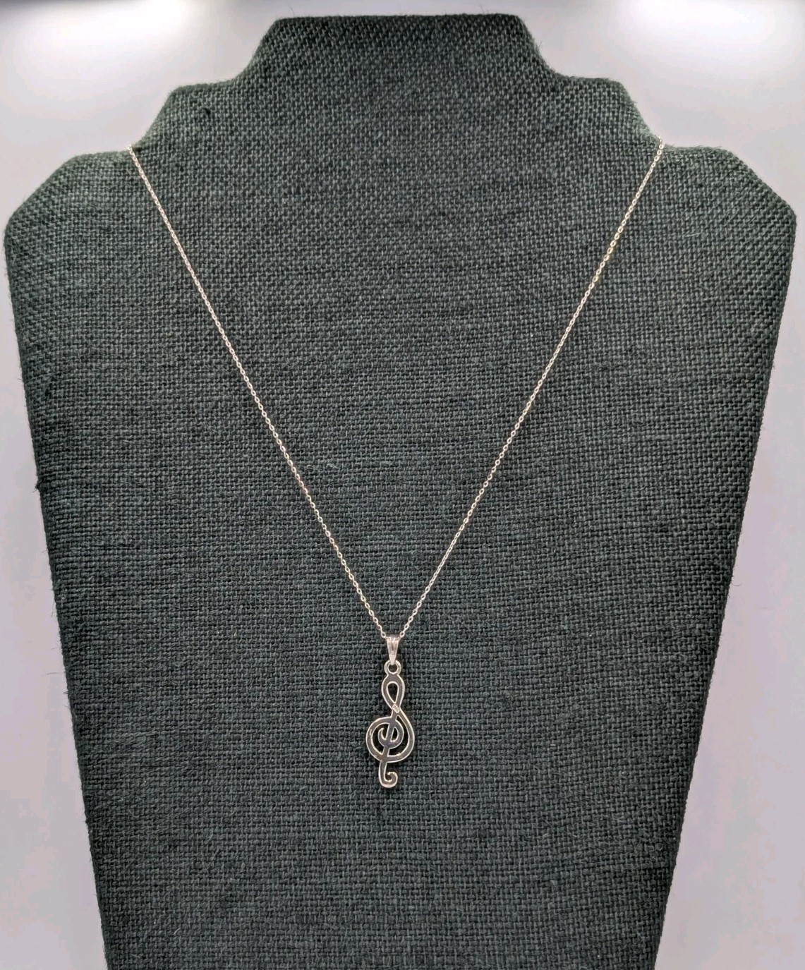 Vintage Sterling Silver Treble Clef Music Pendant 16-18″ Flat Cable 925 Necklace