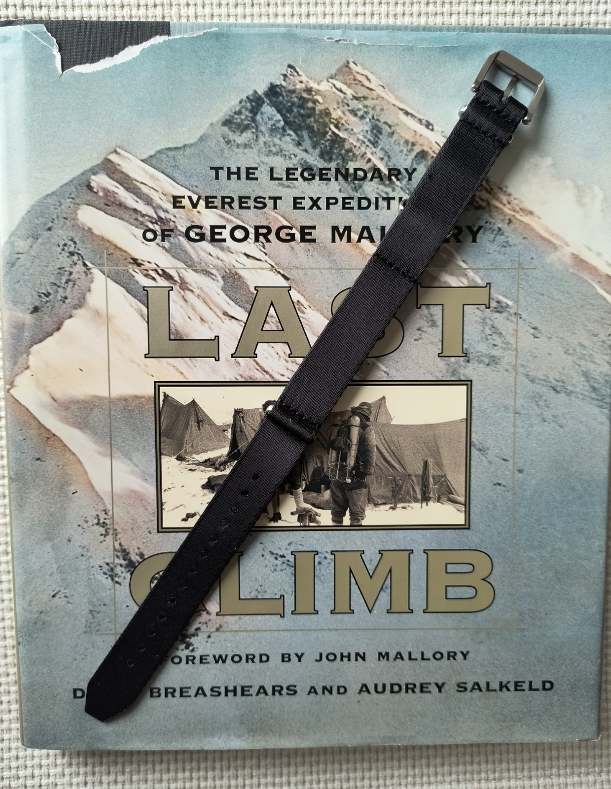 Haveston Parade Series – Black No. 1 – One-Piece Watch Strap – 18mm
