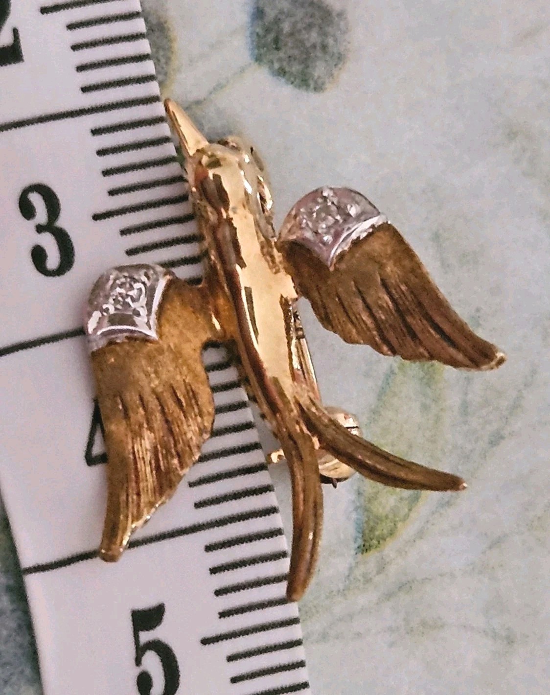 dainty 9ct gold swallow diamonds brooch vintage 1981 375
