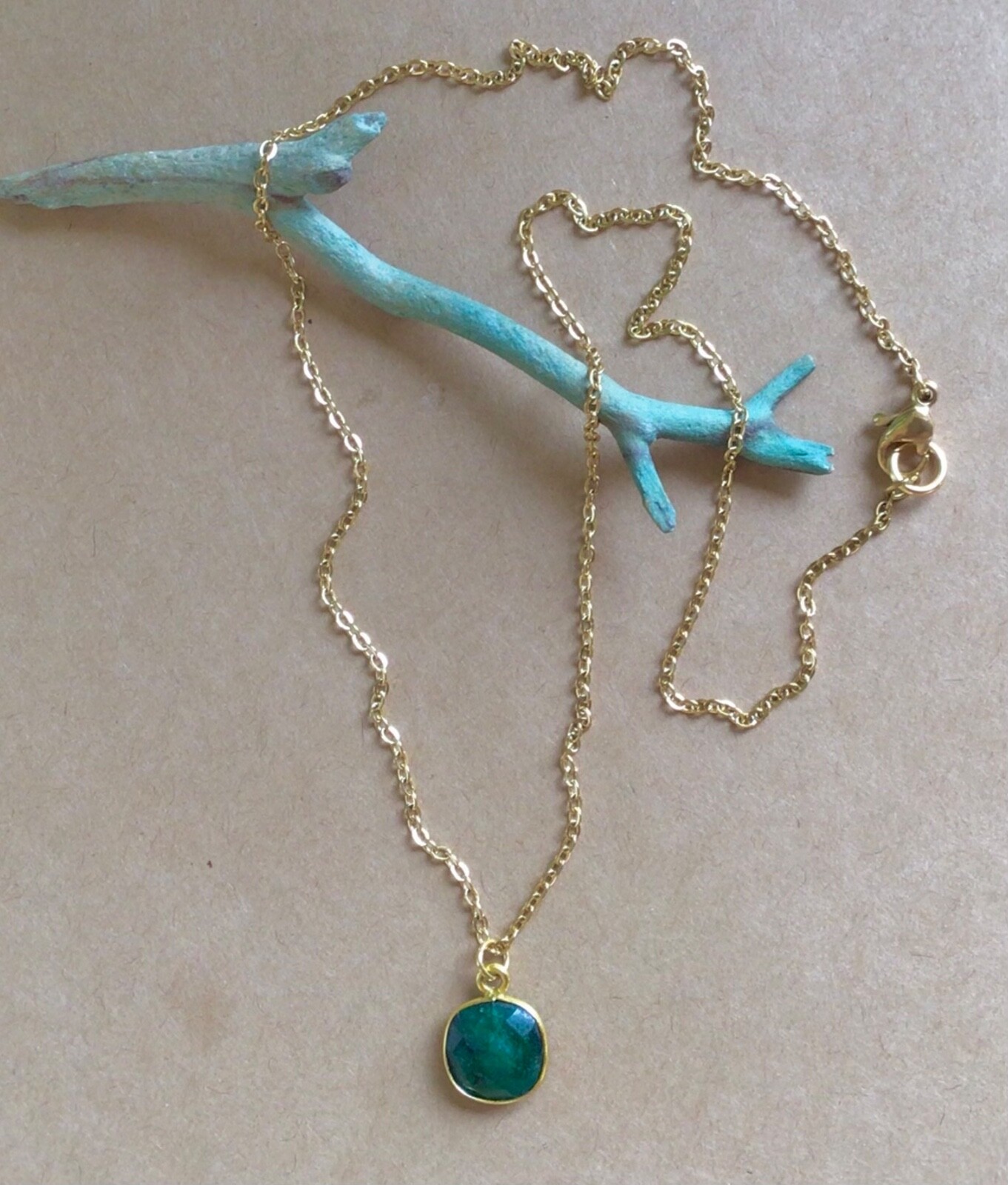 NEW HANDMADE SUNDANCE CHARM NECKLACE HANDCRAFTED GOLD PLATED GEMSTONE JEWELRY