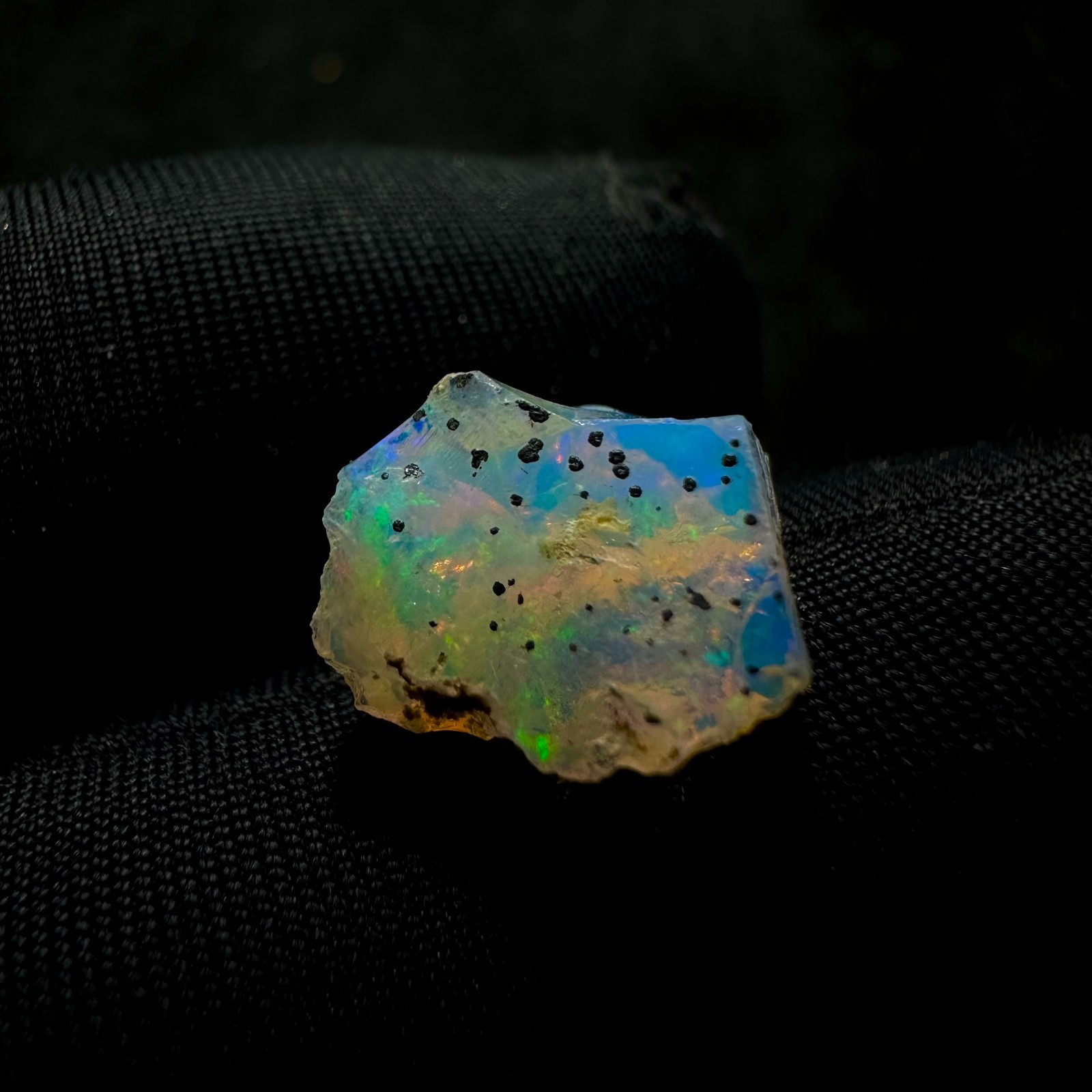 2.80 CTS Natural Ethiopian Opal Rough, Multi Fire Opal Gemstone, Welo Opal Raw.