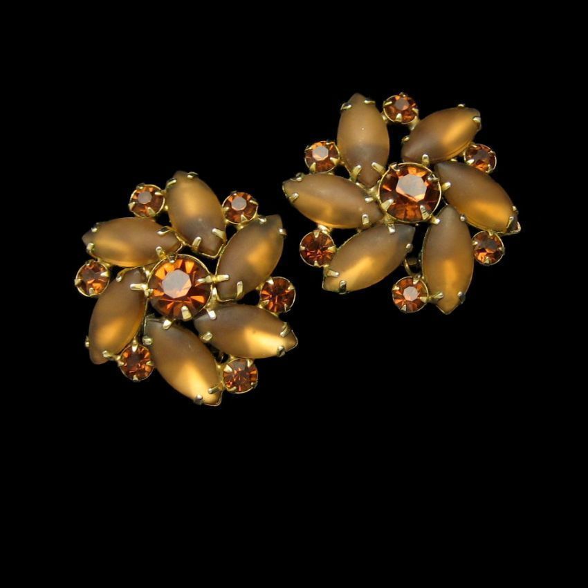 D&E Juliana Vintage Satin Glass Large Clip Earrings Topaz Rhinestones Prong Set