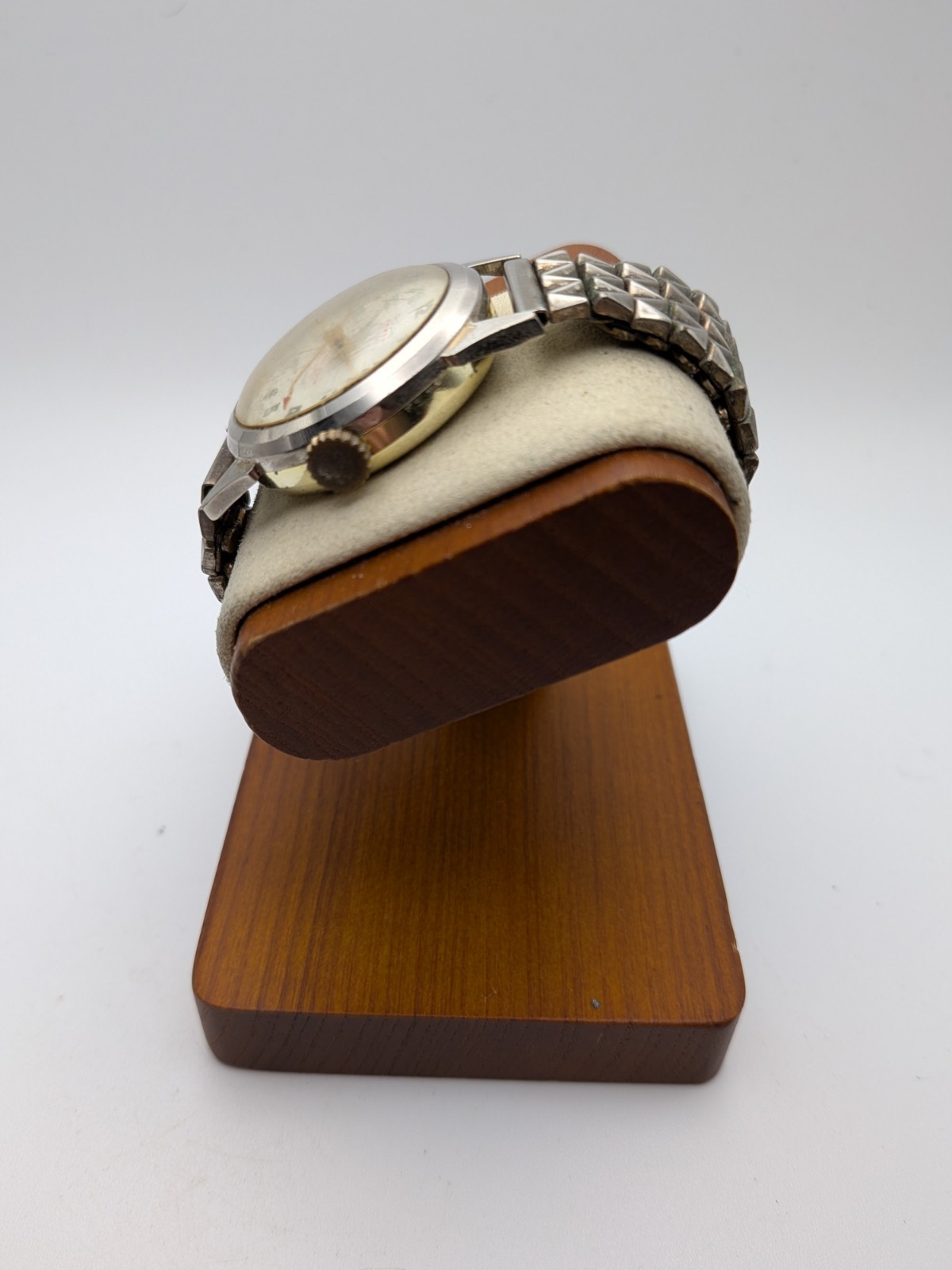 Vintage Rouen De Luxe 5 Star Men’s Watch. Swiss Made 1950s’ Manual Mvmt Working.