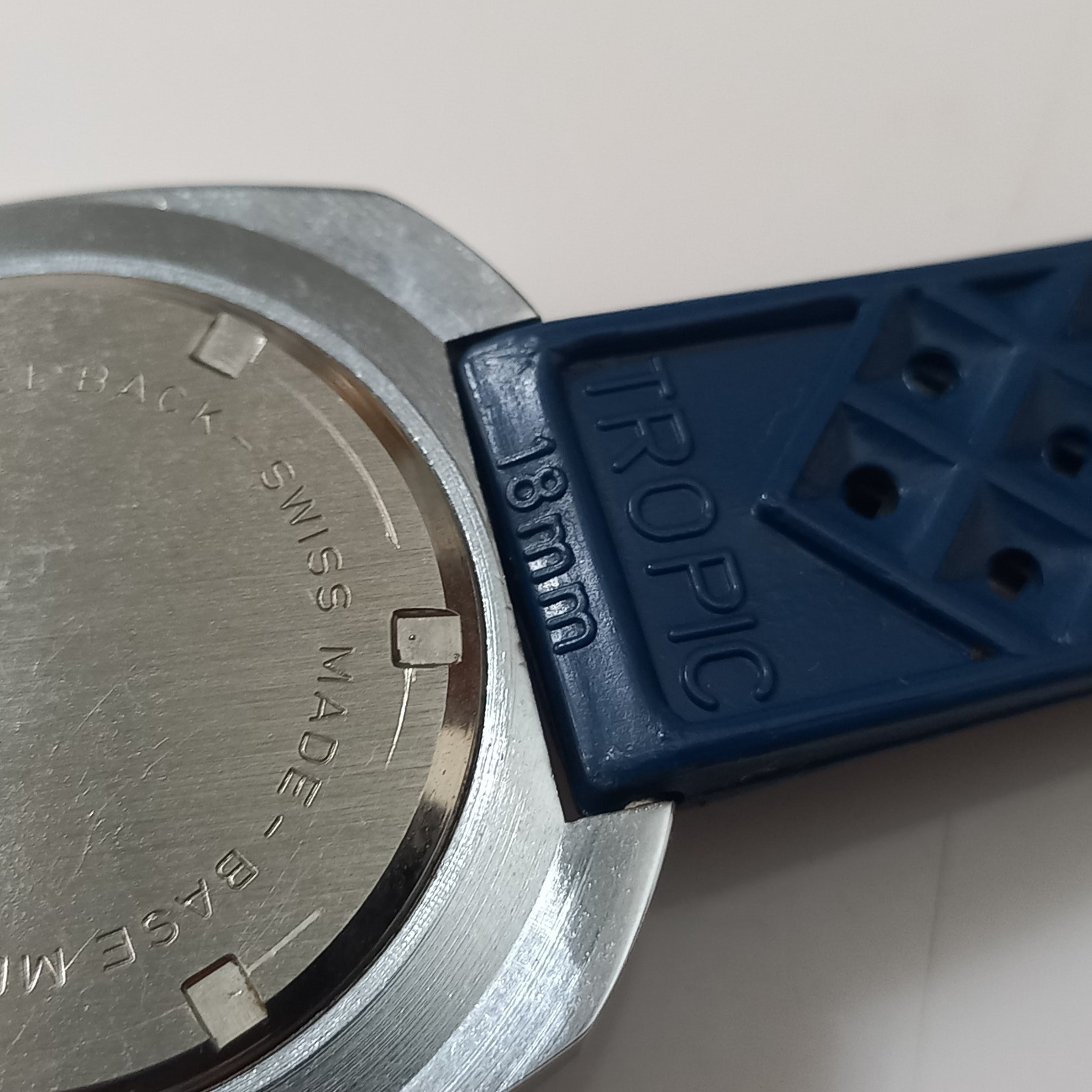 NOS 1960-70’S SWISS BASIS DIGITAL JUMP HOUR MANUAL WIND 17J WATCH + TROPIC STRAP