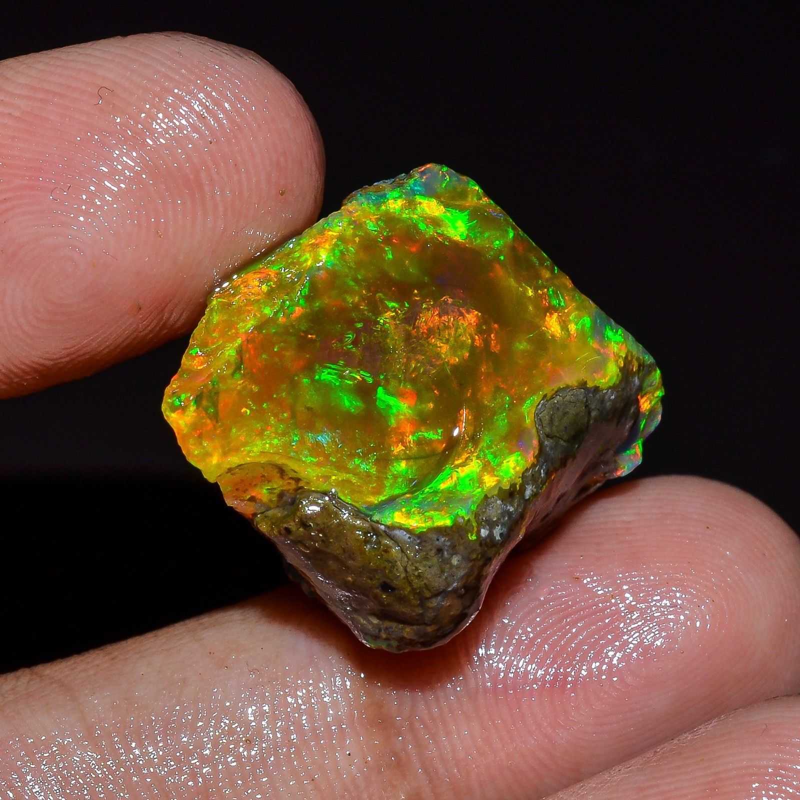 25.5 Ct Natural Fire Ethiopian Opal Oil Rough Gemstone For Jewelry 27X20X14 mm