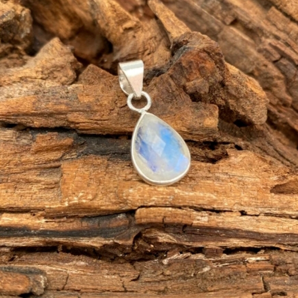 Moonstone Gemstone 925 Sterling Silver Handmade Jewelry Pandant Women Gift E-543