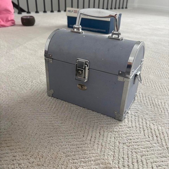 Vintage jewelry box