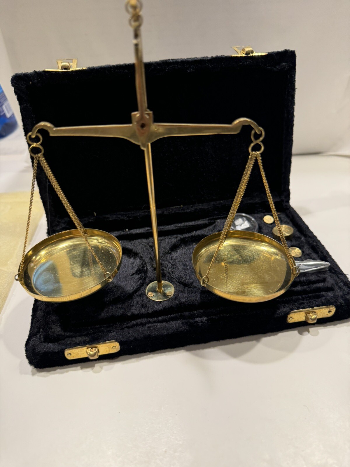 Brass Polished Balance Scale with Velvet Box with Weight Jewelry 100 Gram – #609