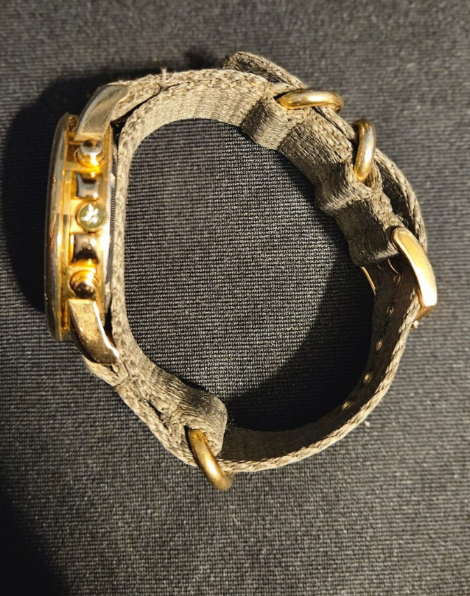 Sperry Top-Sider A126-13 103073 Gold Tone Watch Nylon Strap New Battery Running