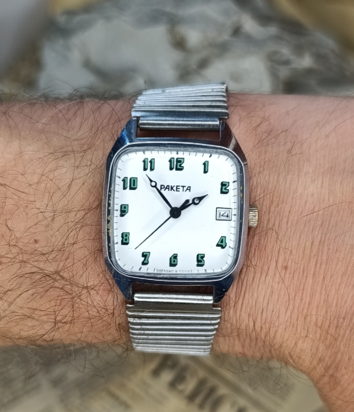 Nice collectiable Soviet Vintage Raketa Original USSR watch 2614.H 18j early 80s