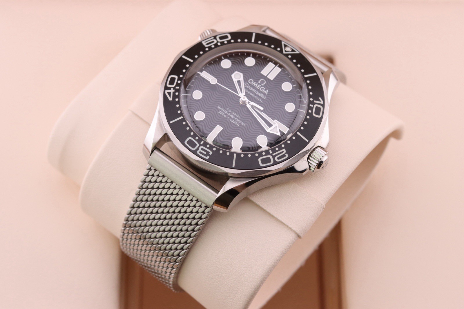 OMEGA Seamaster 300m Diver 300M 210.30.42.20.01.010 2024 Complete Set