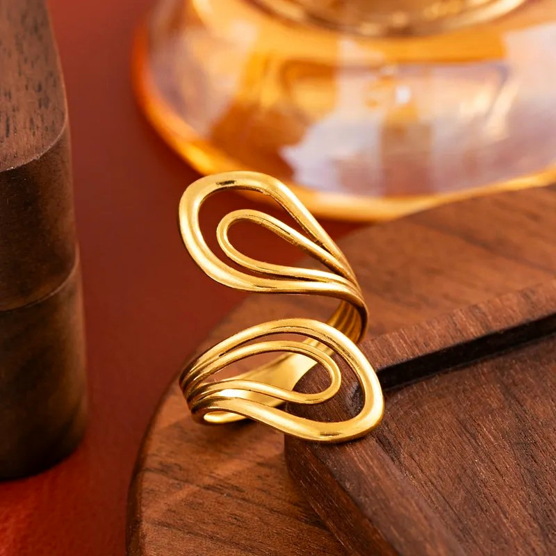 Gold Tone Open Abstract Wrap Band Ring Adjustable Metal No Stone