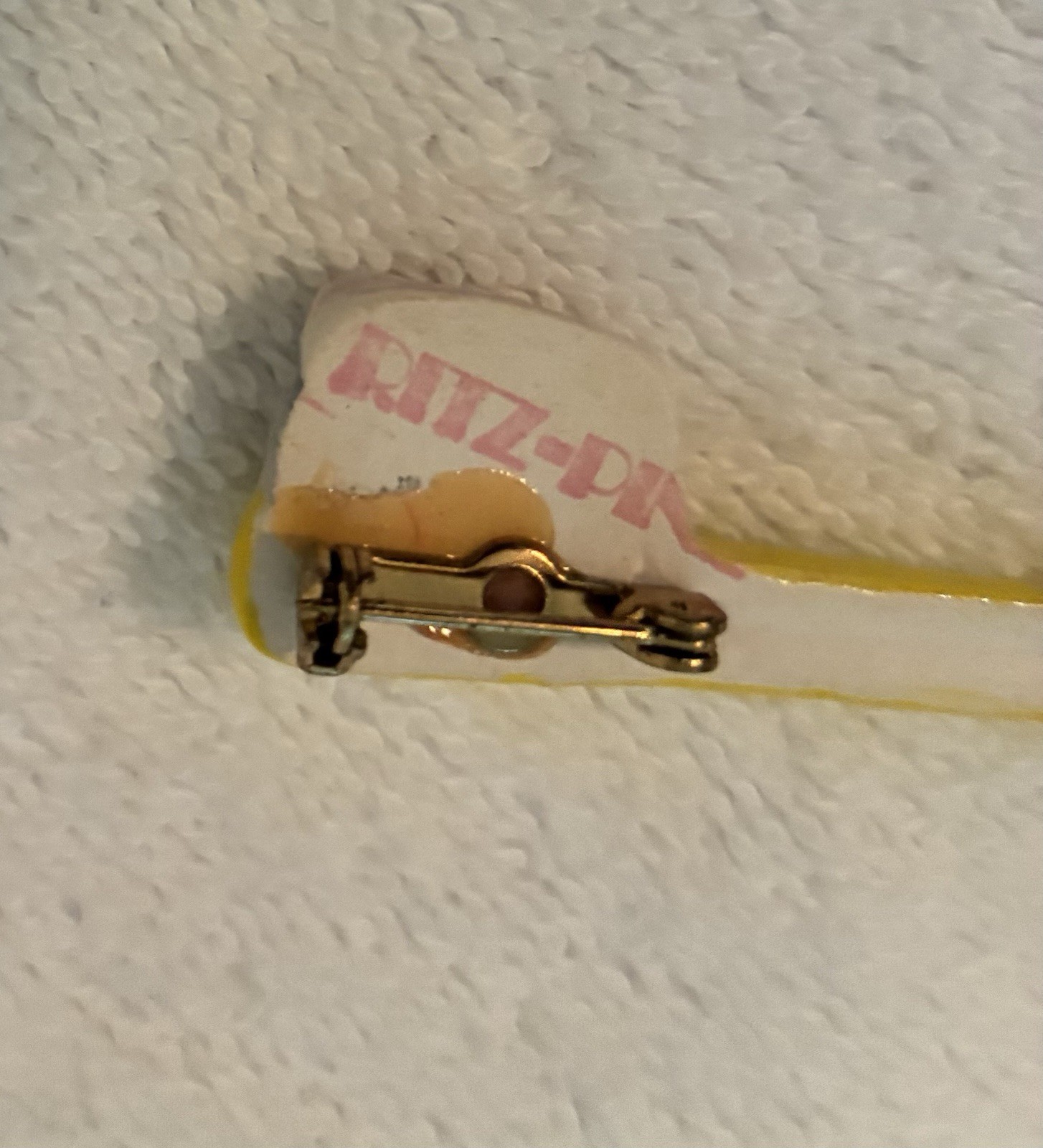 1970’s Lapel Pin Set Of Toothbrush, Tooth And Toothpaste