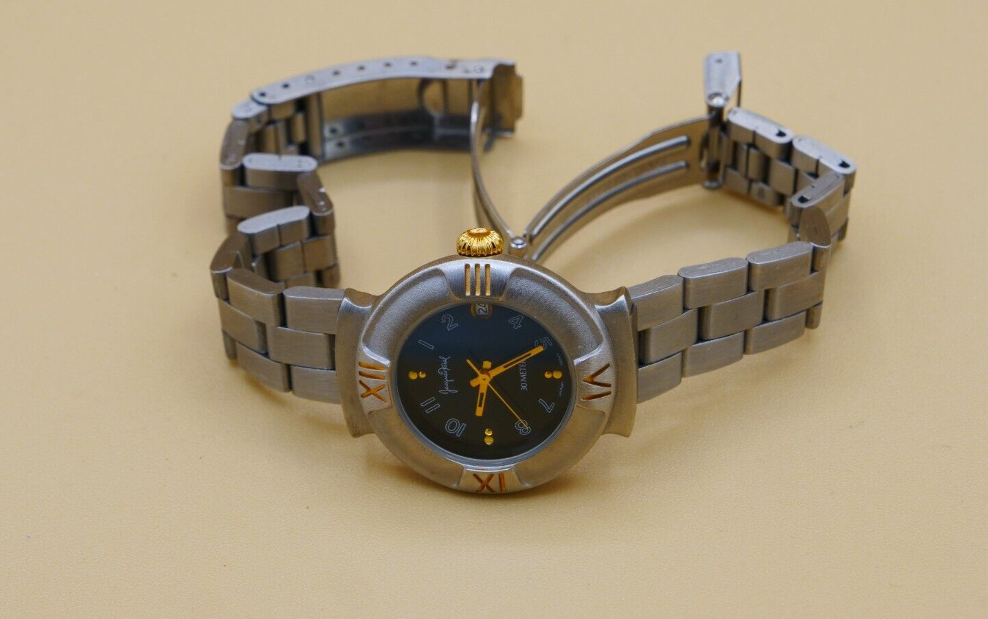 Watch Jacques Farel Ladies Vintage 30 Meter Day Indicator Water Resistant Sport