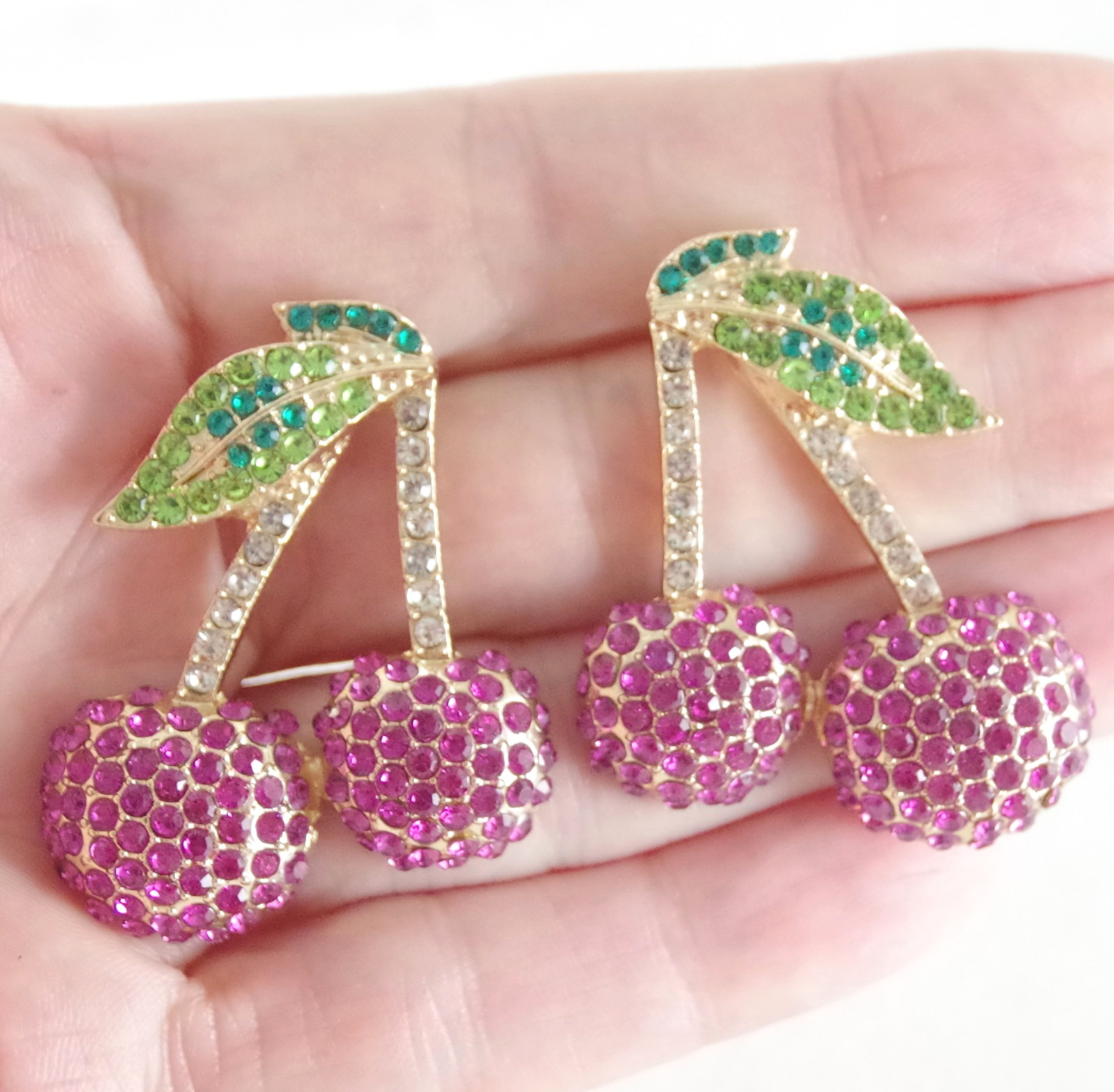 1 5/8″ NWOT BETSEY JOHNSON CRYSTAL RHINESTONE CHERRY FRUIT/ CHERRIES EARRINGS