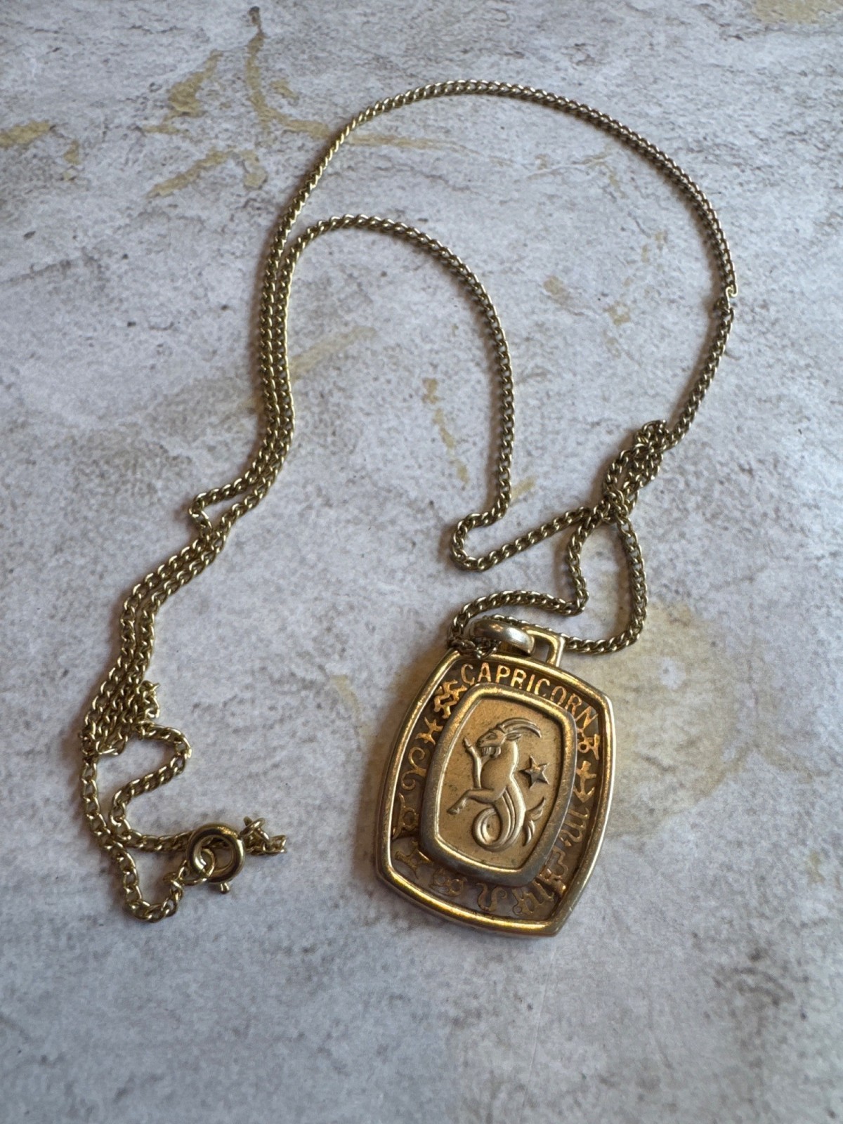 Vintage Capricorn Zodiac Pendant Necklace With Gold-Tone Chain Goat Design 24”