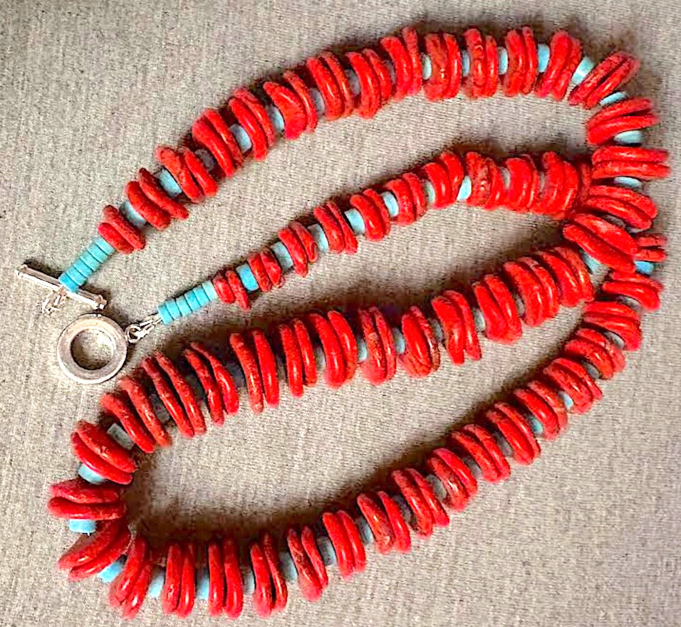 Graduated Red Magnesite Turquoise/Turquoise/25″/Gemstone Necklace (MTT-25)