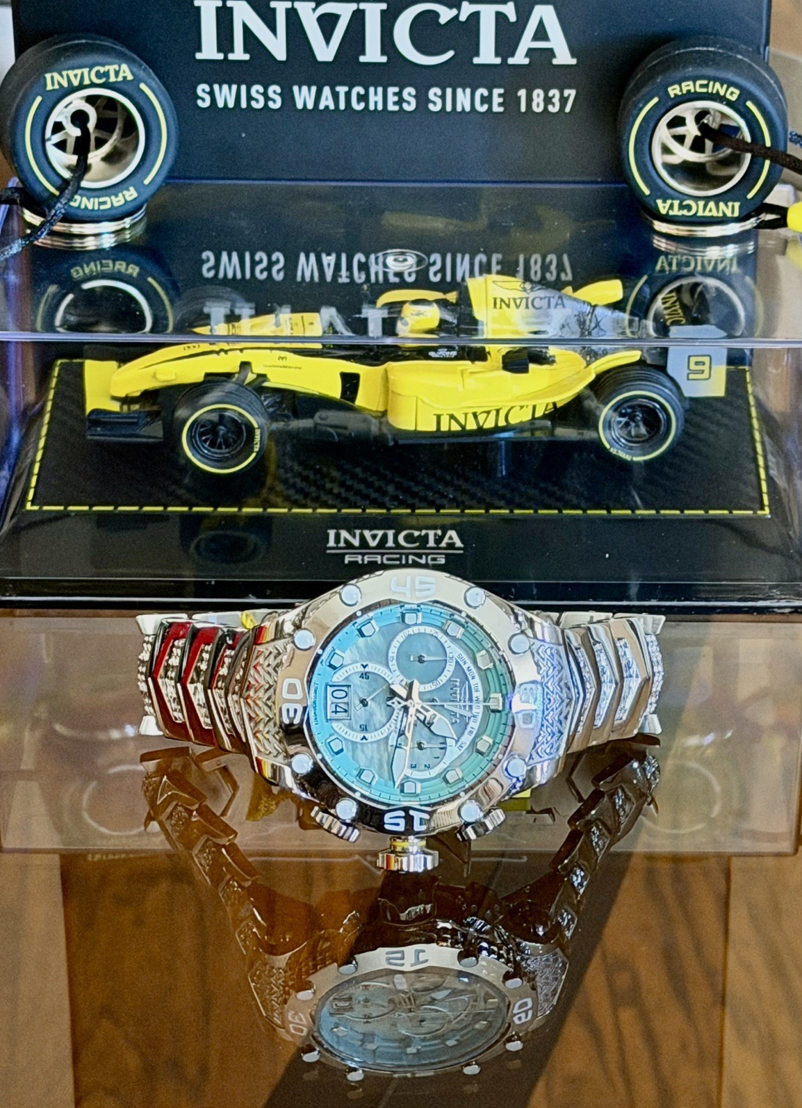 Invicta Subaqua Noma III Swiss Ronda 8040.N Caliber W/Mother of Pearl 48.5mm