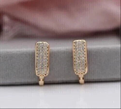 Women’s Huggie Hoop Earrings Round Cut Simulated Diamond 925 Starling Silver