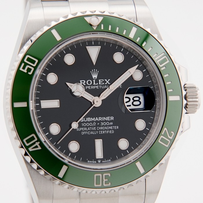 ROLEX Submariner Date 126610LV Warranty 2023 Box/Paper