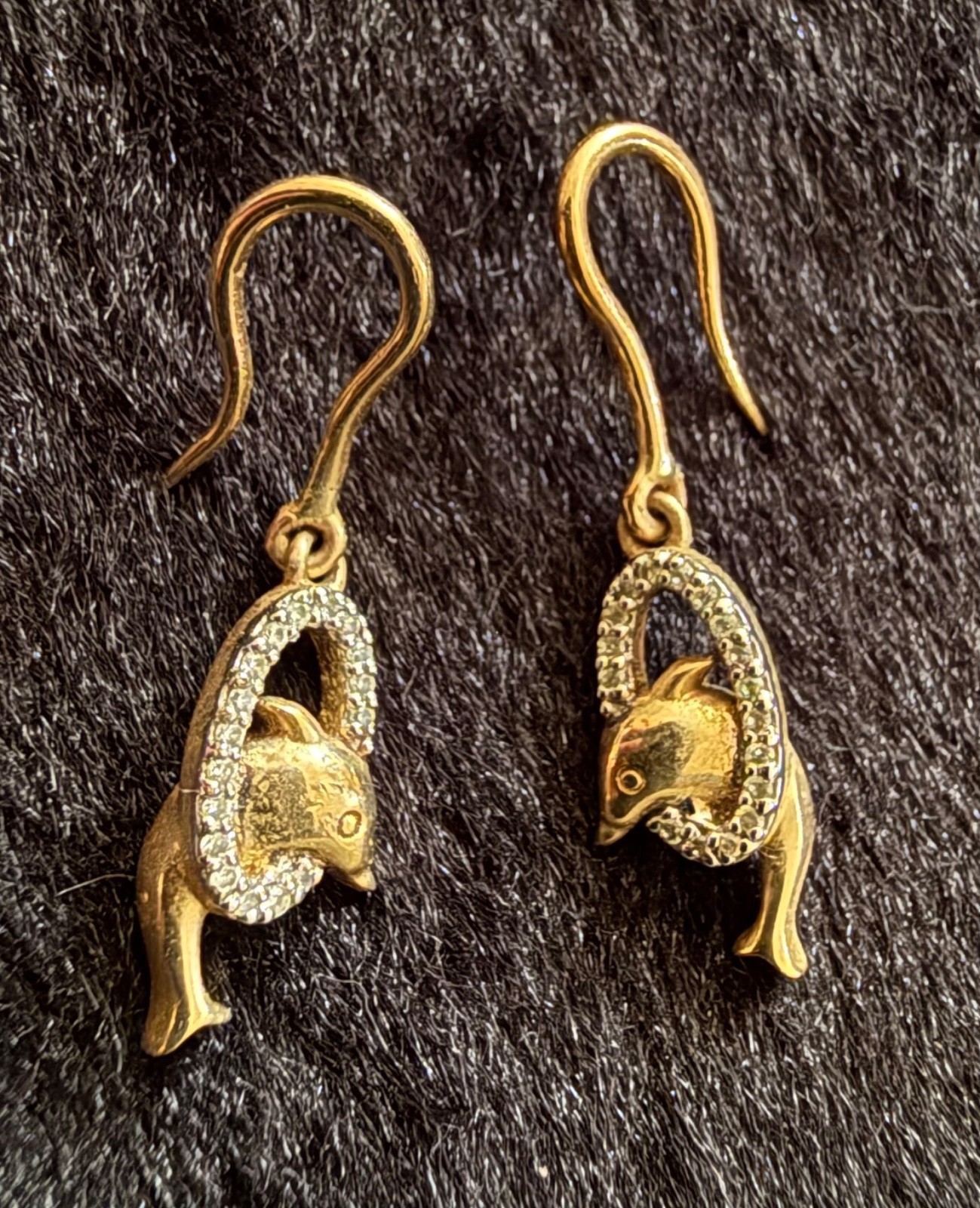 1OK Yellow Gold Dolphin & Diamond Dangle Earrings by Kanak Aprox. 2.74 Grams