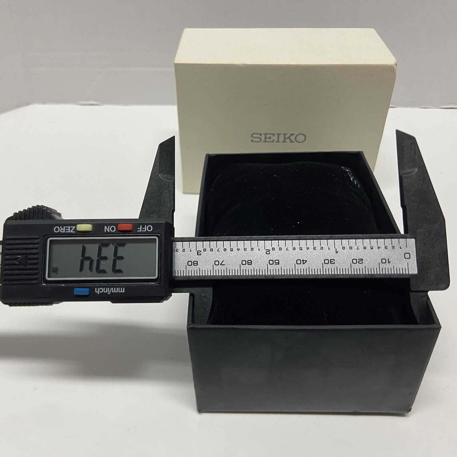 Seiko Presentation Watch Box Case Black & White Cardboard FSSB3E