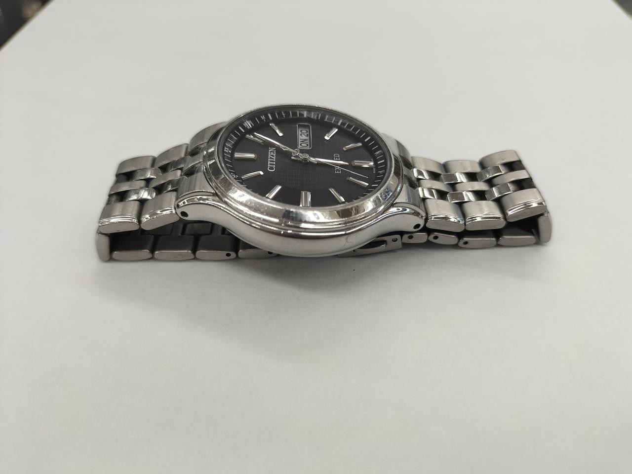 CITIZEN EXCEED H100-T018661 Wristwatch Used