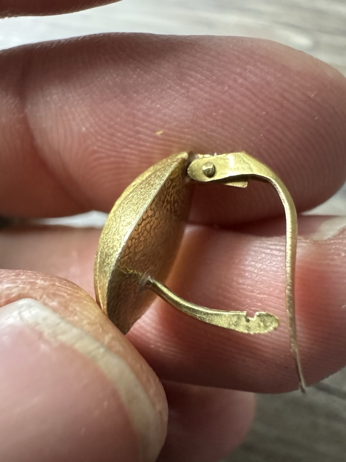 Vintage Unique 18K Yellow Gold 2 Gram Pierced Hoop Earrings