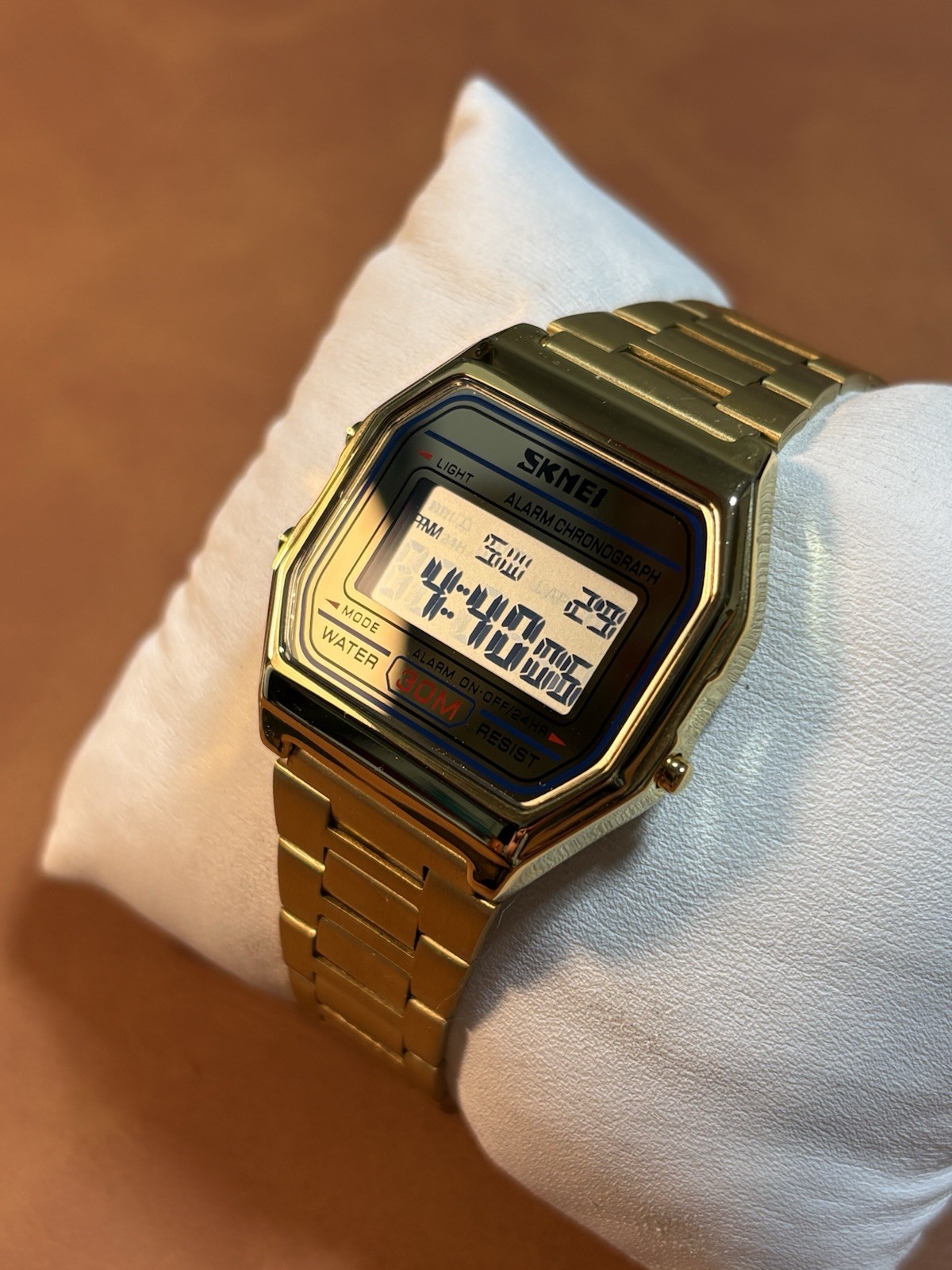 Retro Design Skmei Digital Men Watch WR30M,Gold Tone,Chrono,Alarm,Runs